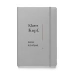 Silbernes minimalistisches Hardcover-Notizbuch „Klarer Kopf. Eigene Richtung.“, schräge Ansicht